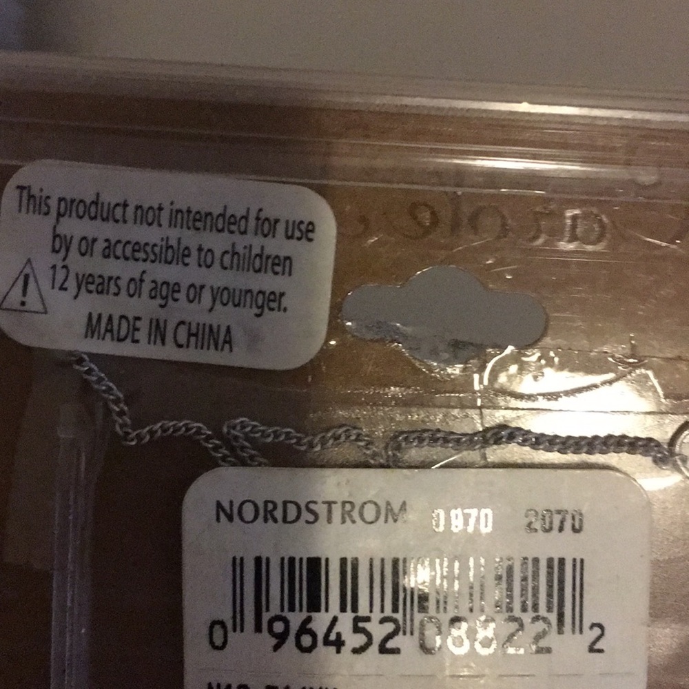 Key necklace NWT - Picture 2 of 2